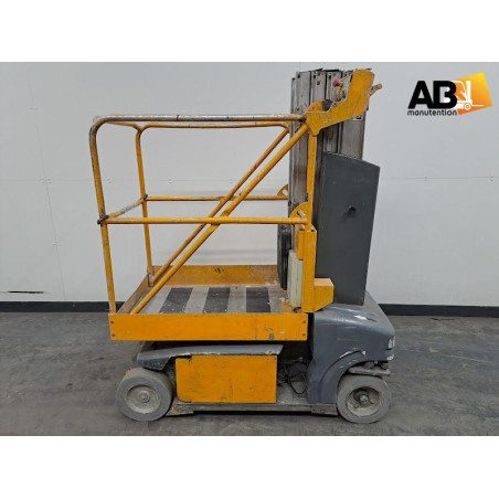 2048 JLG TOUCAN JUNIOR 6B