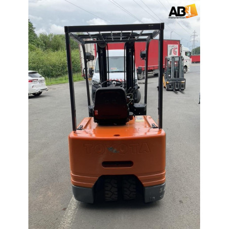 Chariot élévateur Eléctrique Toyota 5-FBE-18