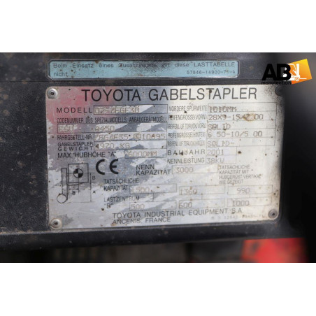 Chariot élévateur Gaz Toyota 02-7-FGF-30