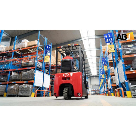 Chariot élévateur Eléctrique EP  EFS151Lithium T4500