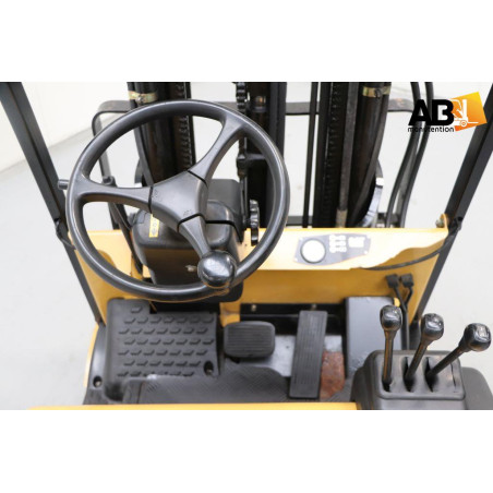 Chariot élévateur Electrique Caterpillar EP-15-KRT