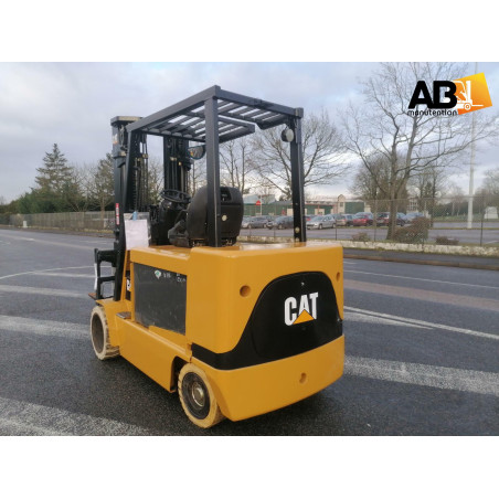 Chariot élévateur Electrique Caterpillar EC-55-N