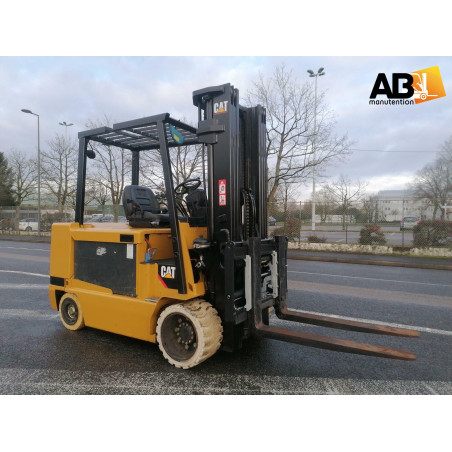 Chariot élévateur Electrique Caterpillar EC-55-N