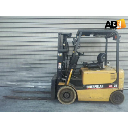 Chariot élévateur Electrique Caterpillar EP-25-KT-PAC