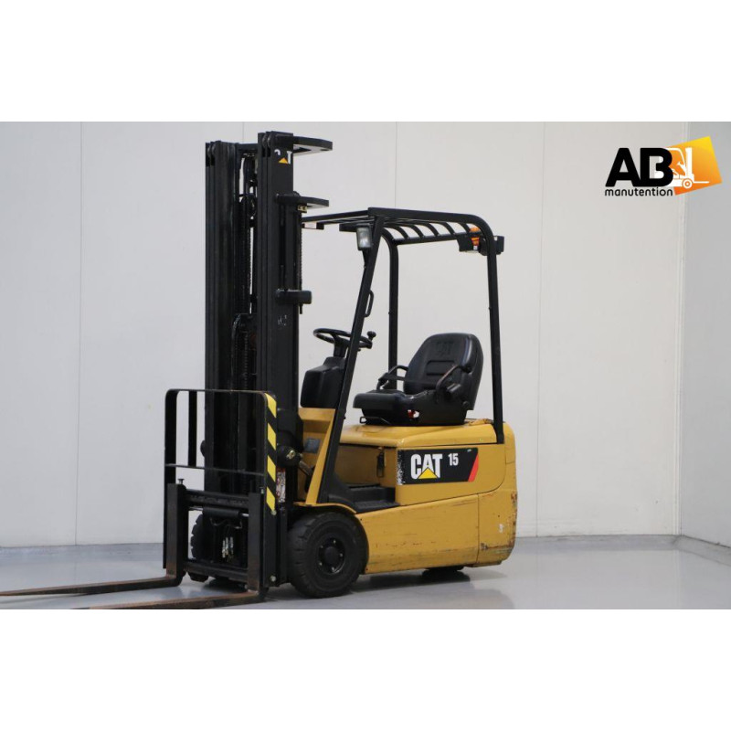 Chariot élévateur Electrique Caterpillar EP-15-KRT-PAC