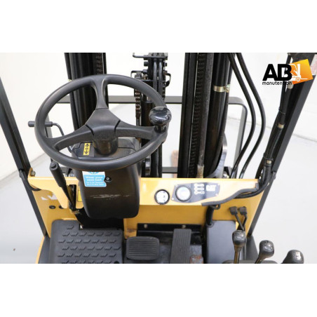 Chariot élévateur Electrique Caterpillar EP-15-KRT