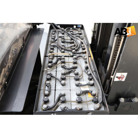 Chariot élévateur éléctrique rétractable Hyster R-1.6-HD