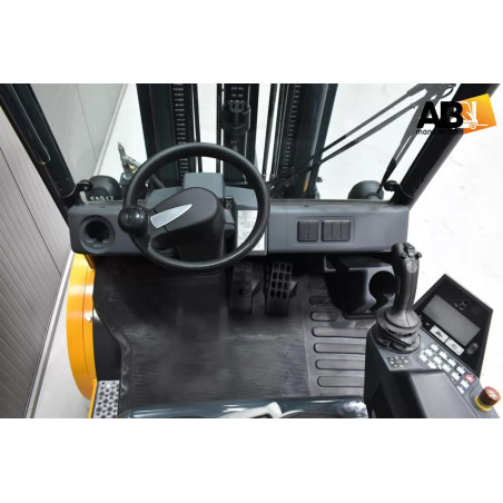 Chariot élévateur Diesel Jungheinrich DFG-425-S