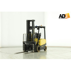 Chariot élévateur...