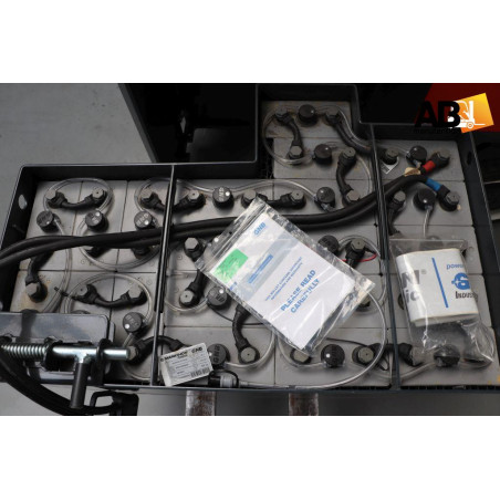 Chariot élévateur Electrique Multidirectionnel Combilift CBE4000
