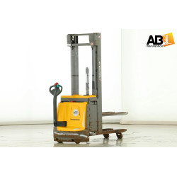 Gerbeur Jungheinrich EJC-214-Z