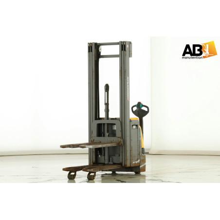 Gerbeur Jungheinrich EJC-214-Z