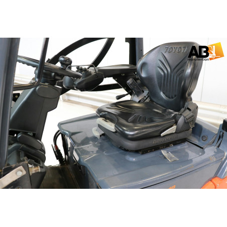 Chariot élévateur Electrique Toyota 8-FBE-15-T