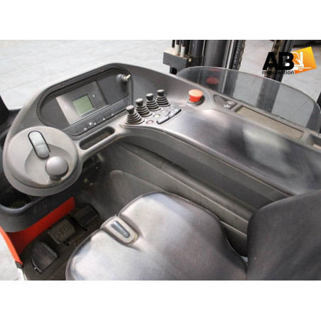 Chariot élévateur Rétractable Linde R-14-HD-1120