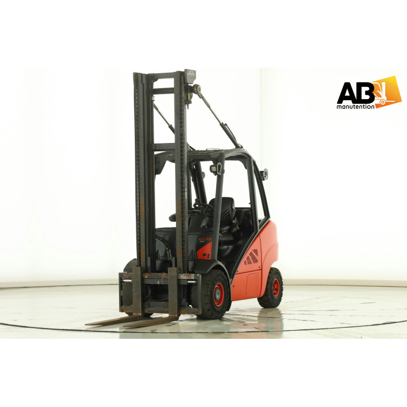 Chariot Elevateur Diesel Linde H-35-D-02 (393)