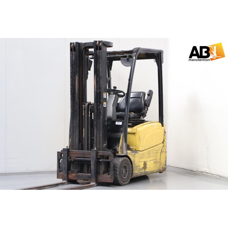 Chariot élévateur Electrique 1600kg Yale ERP-16-VT