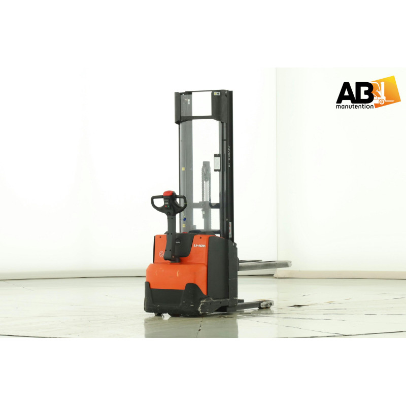 Gerbeur Accompagnant 1400kg  BT SWE-140