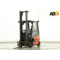 Chariot élévateur...