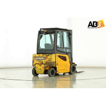 Chariot élévateur Electrique 2500kg Jungheinrich EFG-425-S
