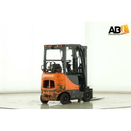 Chariot élévateur Gaz 1800kg Doosan G-18-S-5