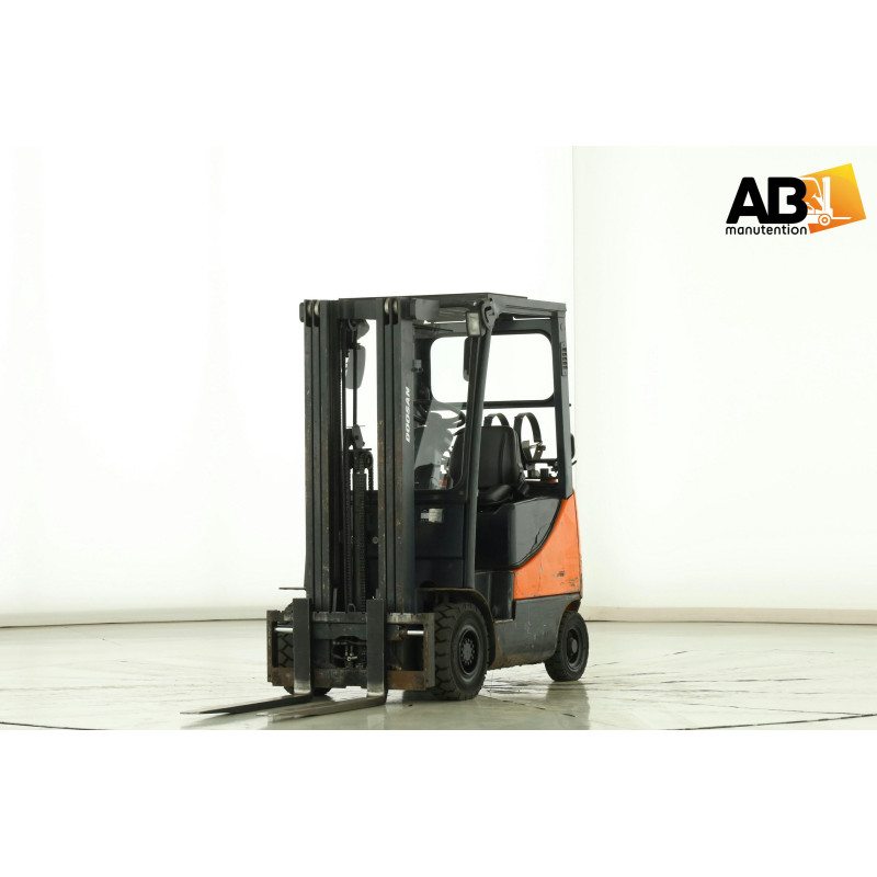 Chariot élévateur Gaz 1800kg Doosan G-18-S-5