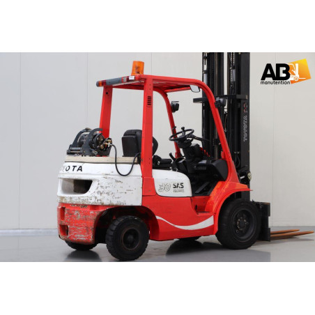 Chariot élévateur Gaz 3000kg Toyota 02-7-FGF-30