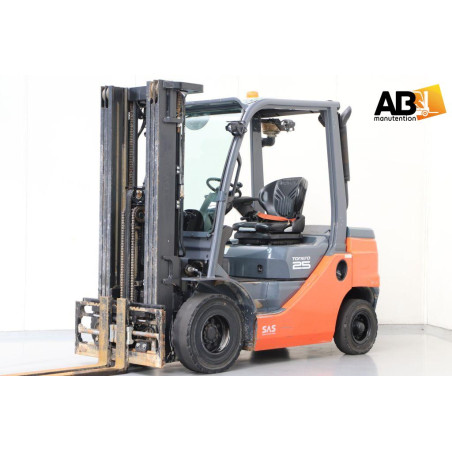 Chariot élévateur Diesel 2500kg Toyota 52-8-FDF-25