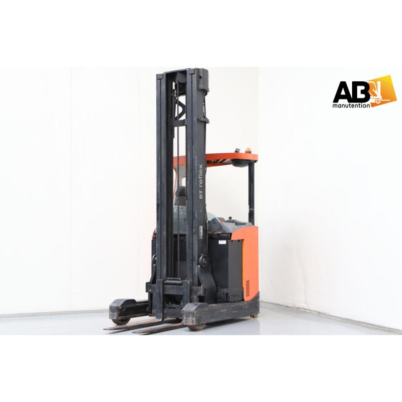 Chariot élévateur électrique rétractable BT RRE-160