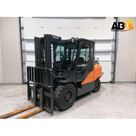 Chariot élévateur Gaz 4500kg Doosan G-45-SC-7