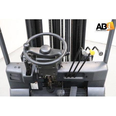 Chariot élévateur Electrique 2500kg TCM  FB-25-7