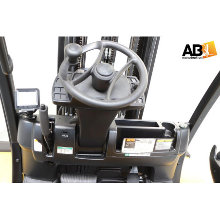 Chariot élévateur Gaz 2500kg Yale GLP-25-VX