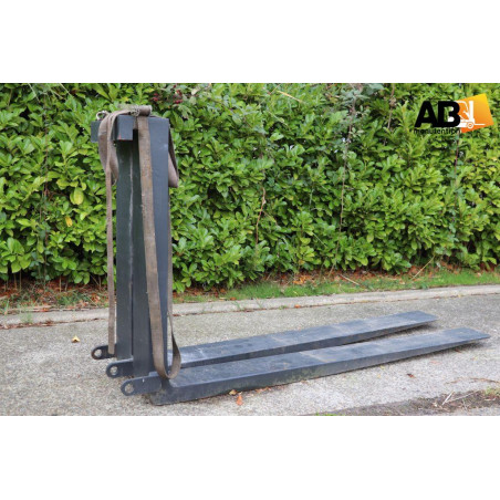 Chariot élévateur Diesel Svetruck 16-120-38/8