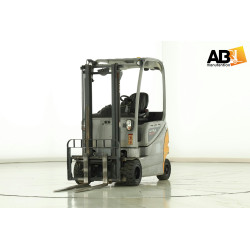 Chariot élévateur...