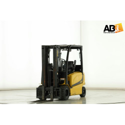 Chariot élévateur...