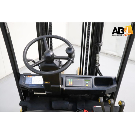 Chariot élévateur Electrique 2000kg Yale ERP-20-VT