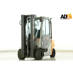 Chariot élévateur Diesel...