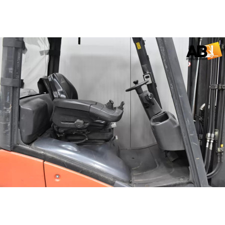 Chariot élévateur Gaz 1600kg Linde H-16-T-01