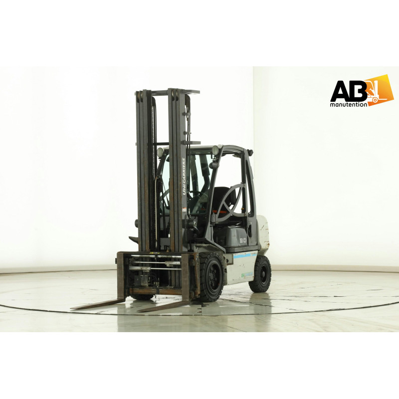 Chariot élévateur Diesel 3000kg Unicarriers YG-1-D-2-A-30-Q