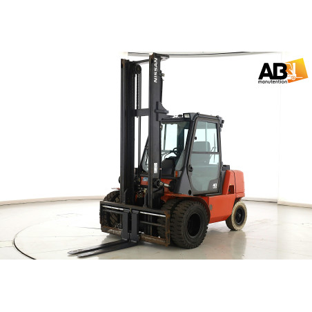 Chariot élévateur Diesel 4000kg Nissan F-04-D-40-Q-2