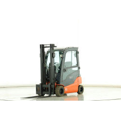 Chariot élévateur...
