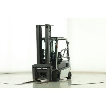 Chariot élévateur Electrique 3000kg Unicarriers G-1-Q-2-L-30-Q