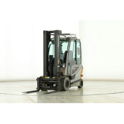 Chariot élévateur...