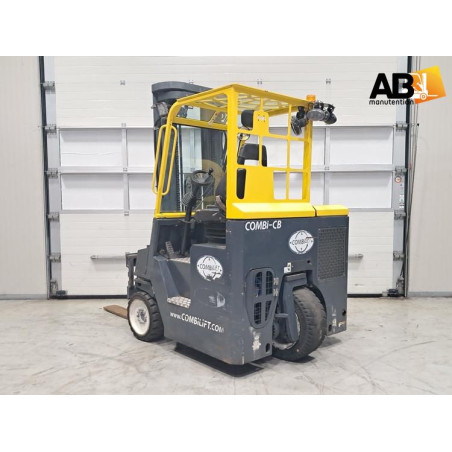 Chariot élévateur  Multidirectionnel Gaz Combilift CB-4000