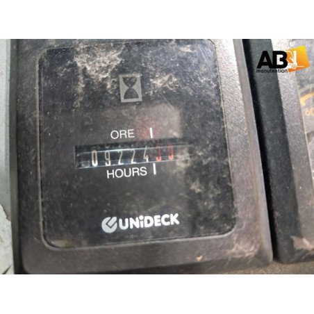 Chariot élévateur  Multidirectionnel Gaz Combilift CB-4000