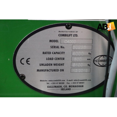 Chariot élévateur  Multidirectionnel Gaz Combilift C4000