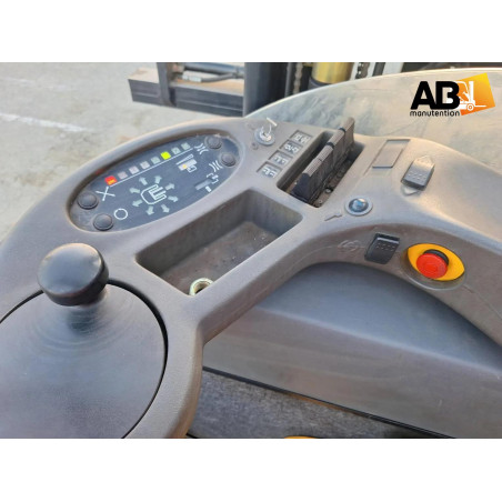 Chariot Multidirectionnel Electrique 2000kg Caterpillar NRM-20-K