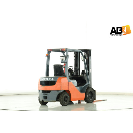 Chariot élévateur Diesel 2500kg Toyota 62-8-FD-25