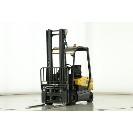 Chariot élévateur Electrique 2500kg OM Pimespo XE-25