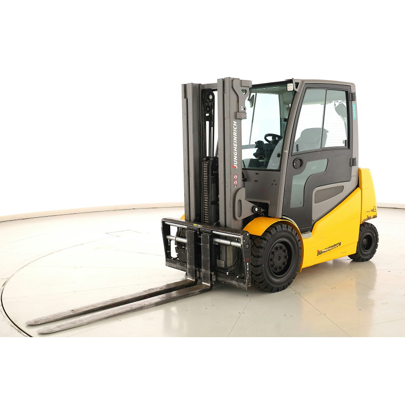 Chariot élévateur Electrique 3500kg Jungheinrich EFG-535-KS