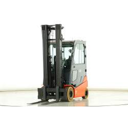 Chariot élévateur...